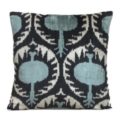 VELVET IKAT PILLOW COVER BLACK BLUE Q3 